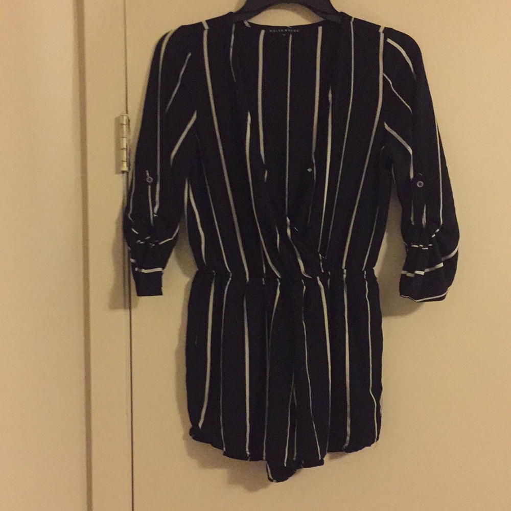 One piece short set/quarter length arms